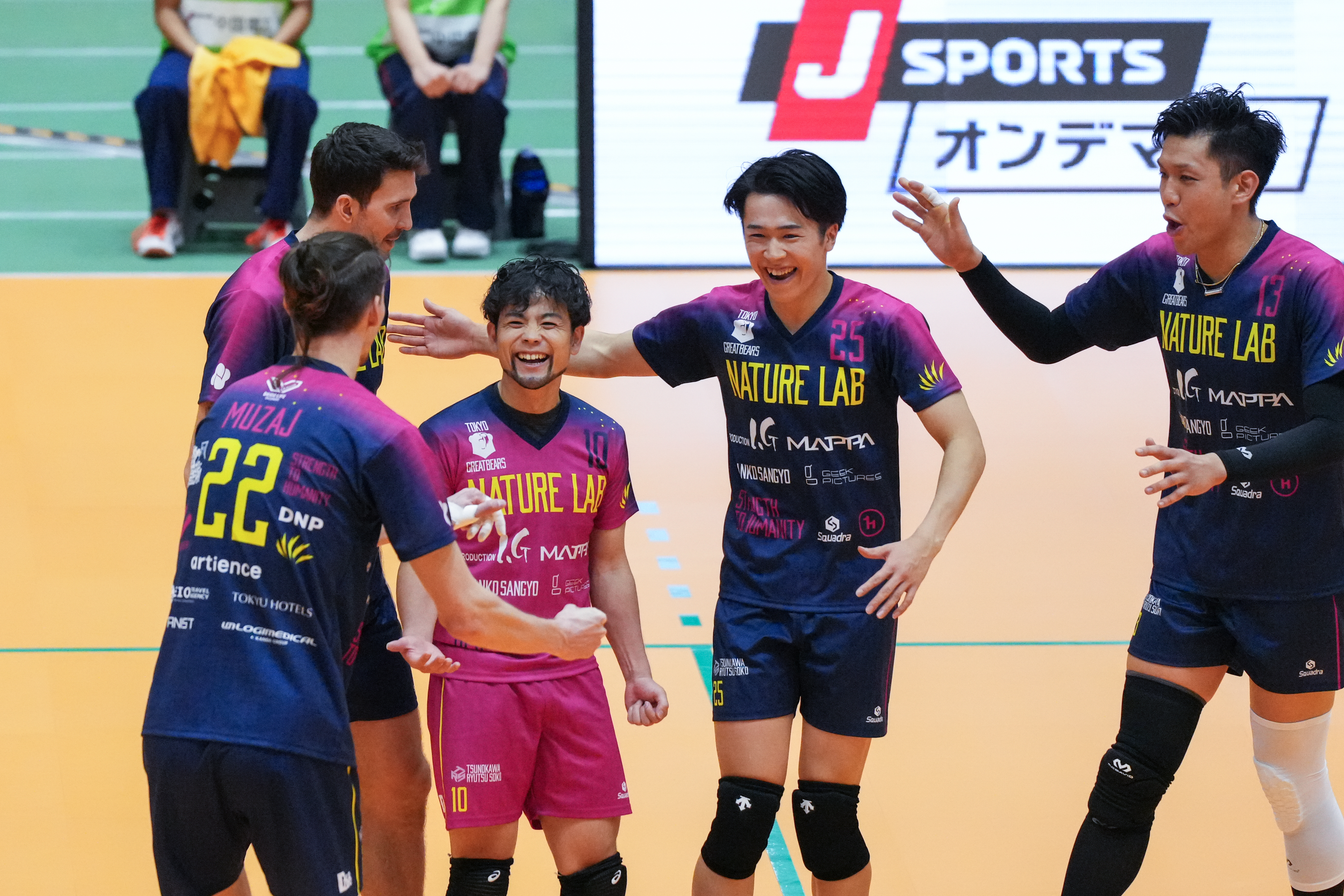 HATTRICK（ハットトリック）-選手の想いをファンへ届ける公式