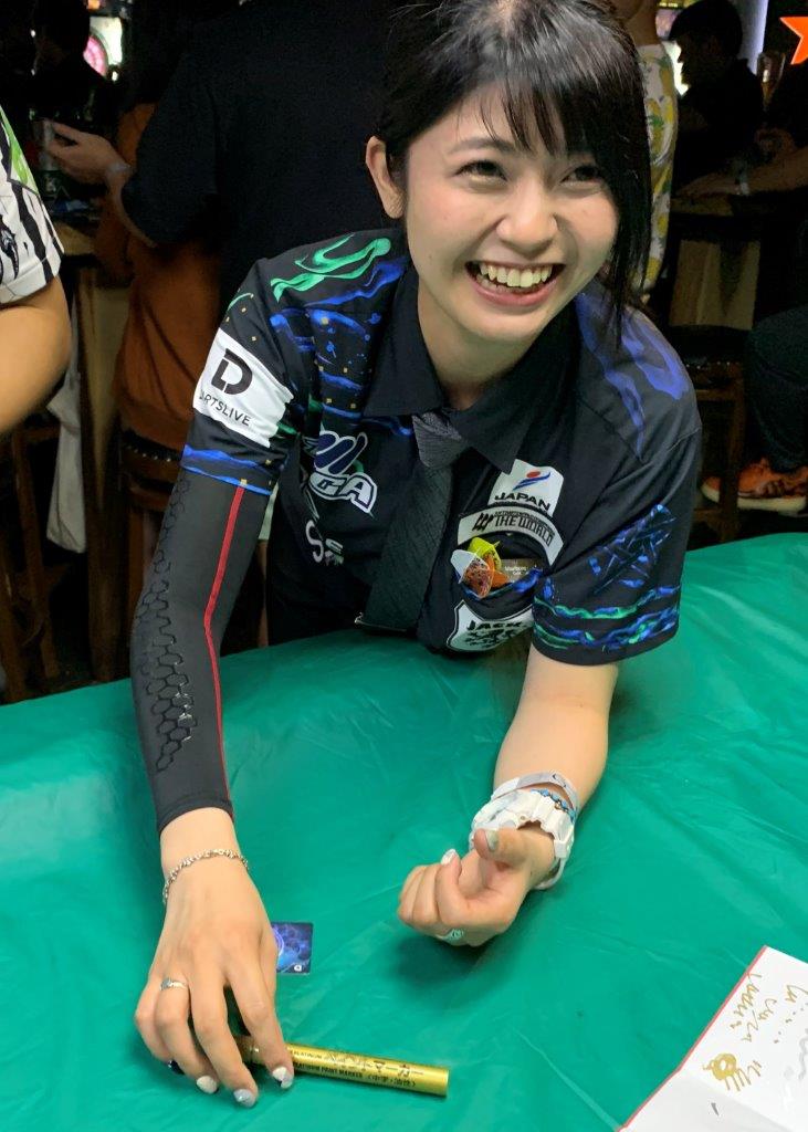 坂口優希恵 ダーツライブカード 直筆サイン入り Amazon.co.jp: オフィシャルプレイヤー ダーツライブカード 坂口