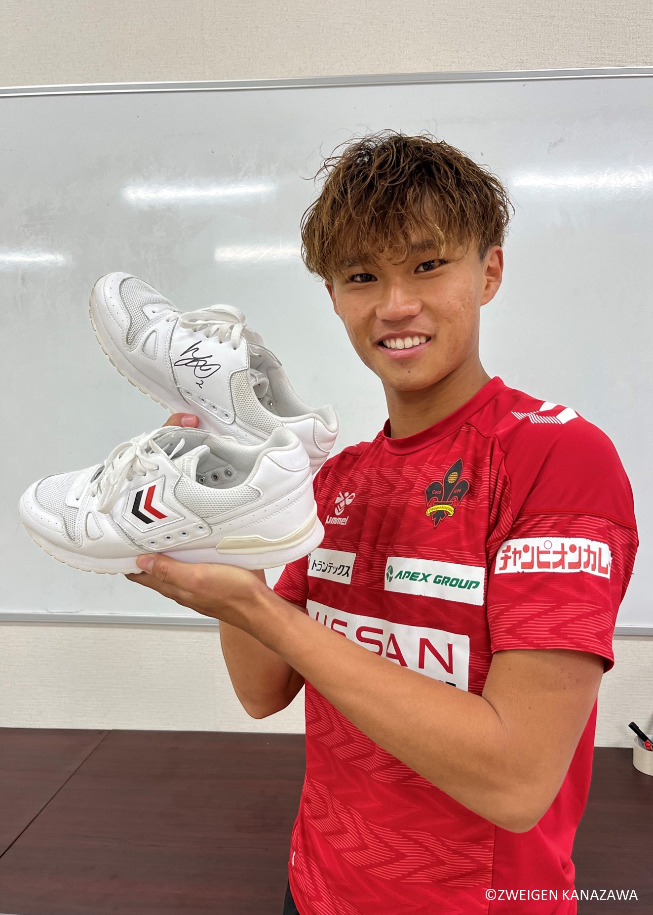 HATTRICK（ハットトリック）-挑戦者の想いをファンへ届ける公式