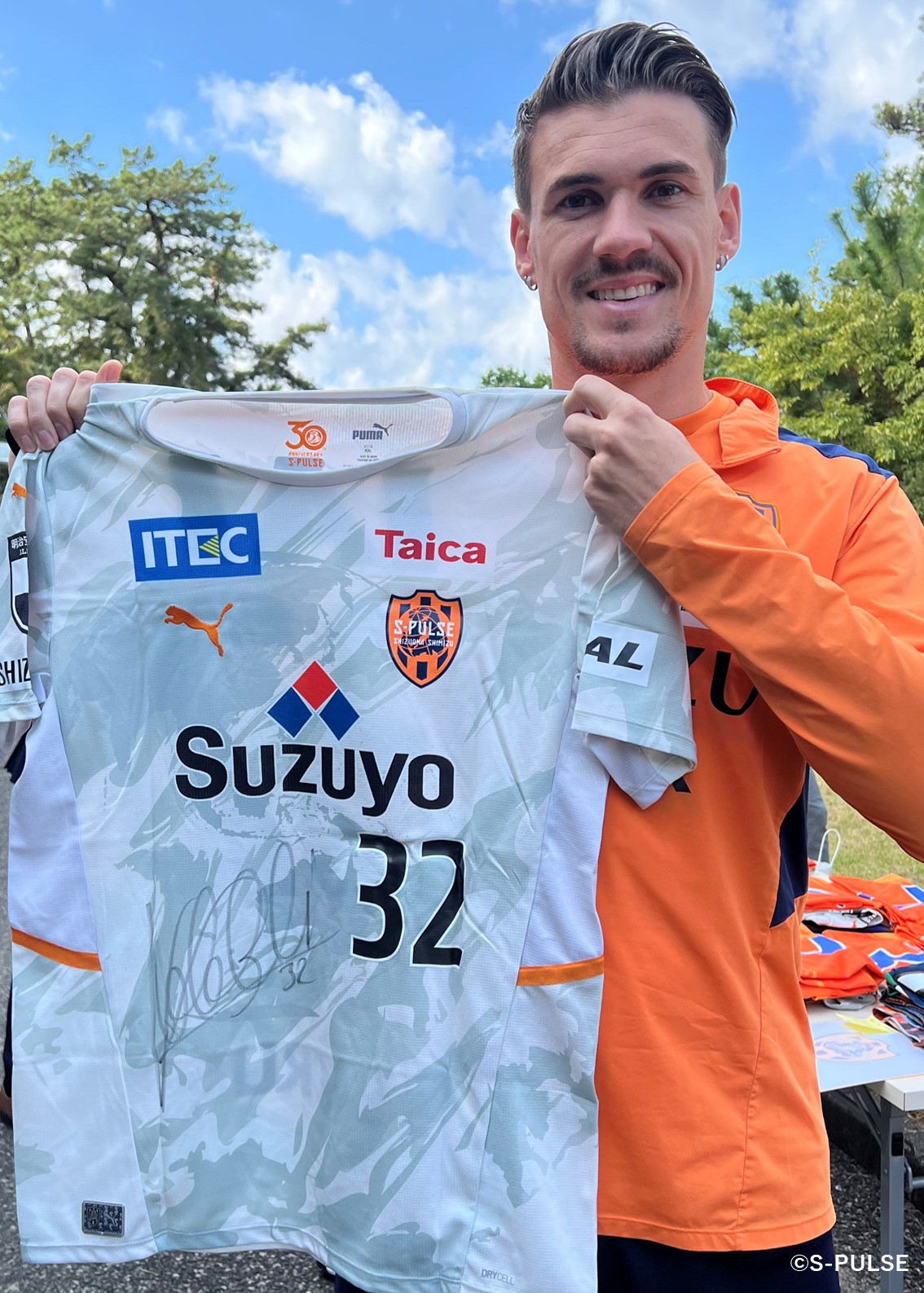 HATTRICK（ハットトリック）-選手の想いをファンへ届ける公式