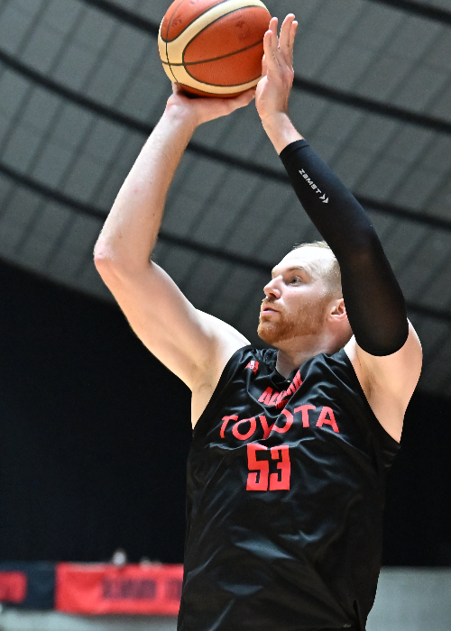 アルバルク東京　アレックスカーク選手のサイン入りユニホーム KINTO×アルバルク東京】#53 カーク選手サイン入りユニフォームが