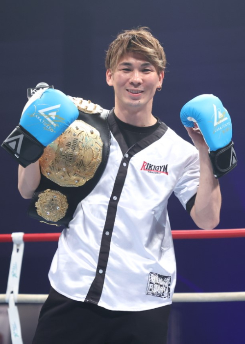 レア  K‐1 グランプリ オフィシャル・ウォッチ 初回限定生産1000本 HATTRICK（ハットトリック）-挑戦者の想いをファンへ届ける公式