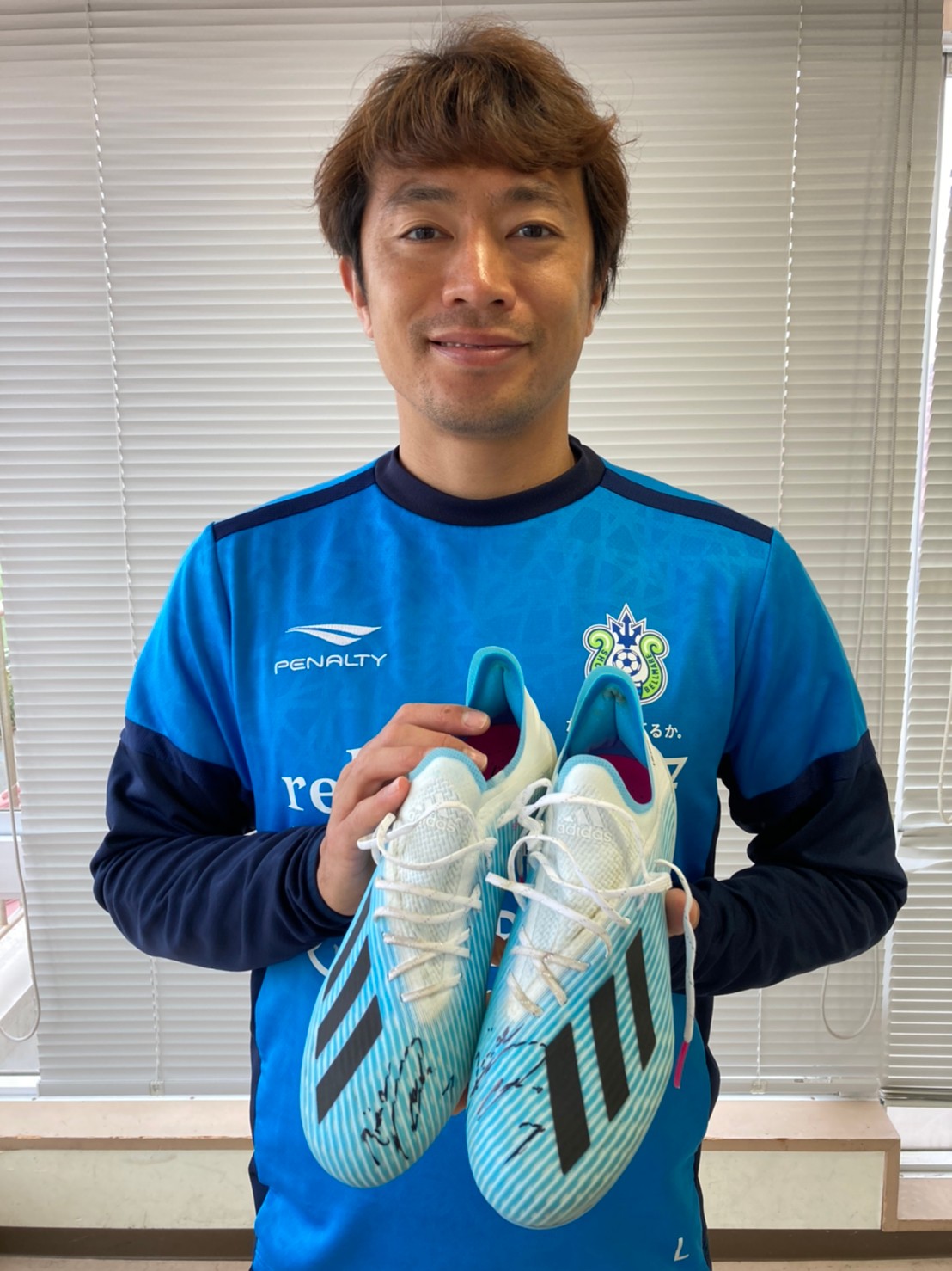 全選手サイン入り2020年シーズン　湘南ベルマーレ HATTRICK（ハットトリック）-選手の想いをファンへ届ける公式