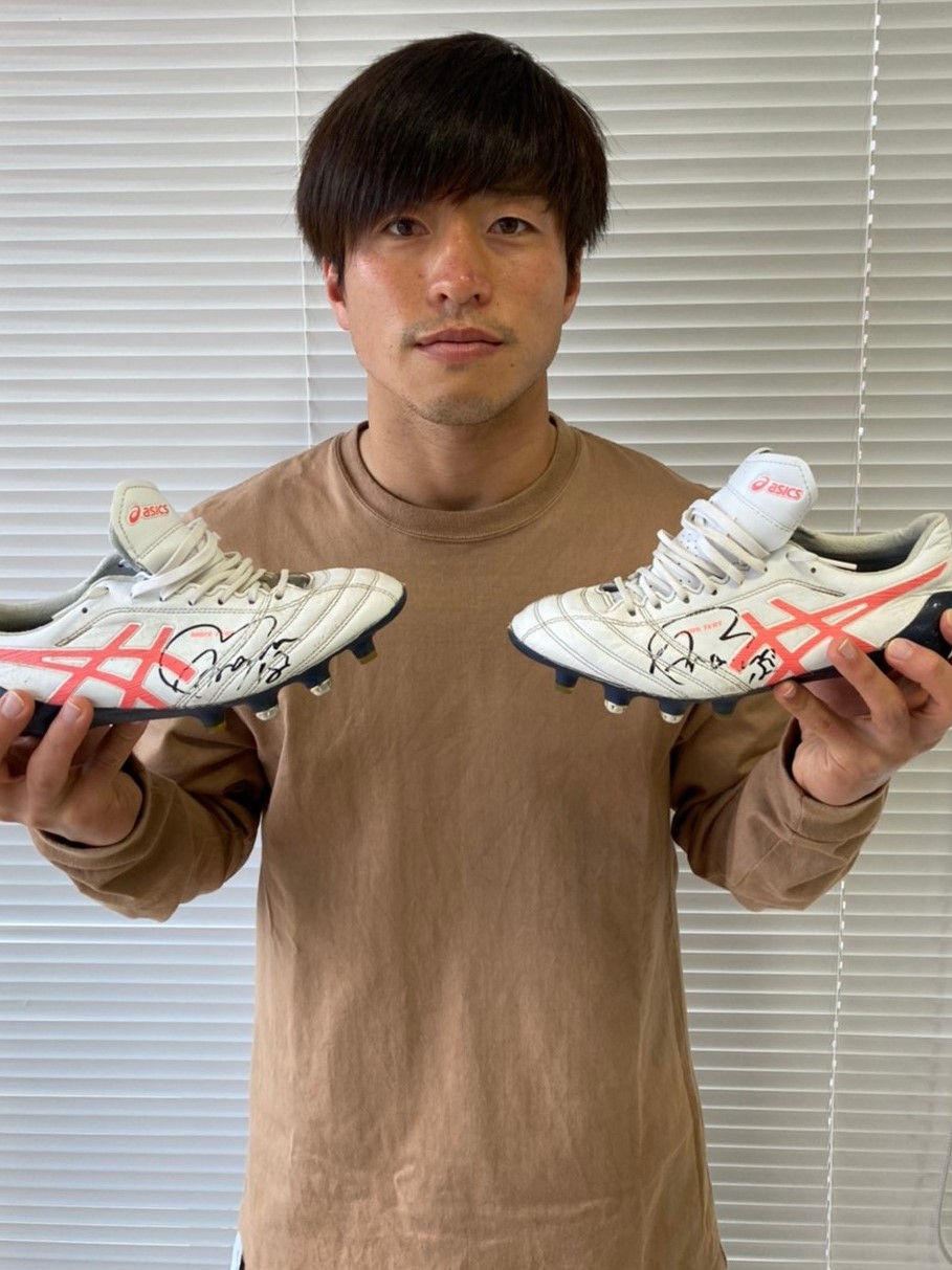 荒波選手　実使用　スパイク HATTRICK（ハットトリック）-選手の想いをファンへ届ける公式