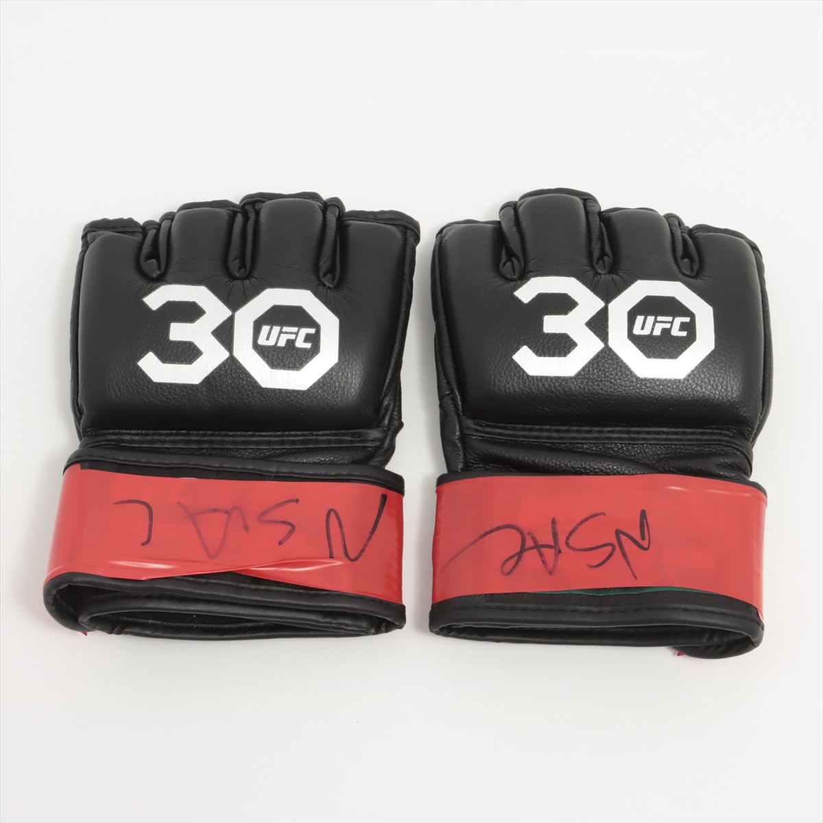 HATTRICK（ハットトリック）-選手の想いをファンへ届ける公式