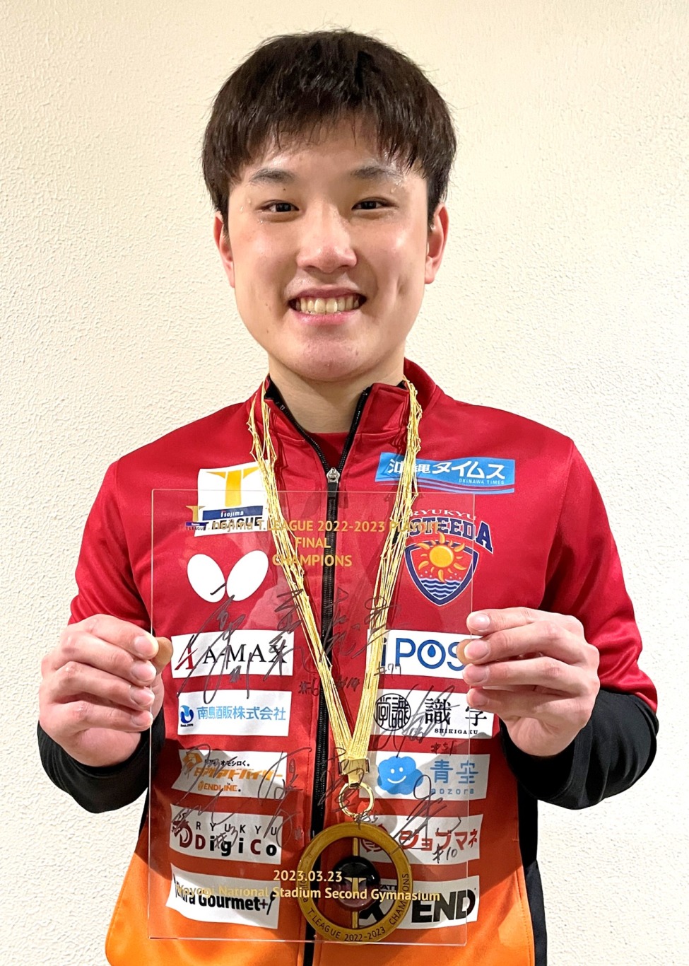 弘史 田口選手宮崎選手 サイン 9/26(月)より宮﨑選手通算1000本安打記念グッズ第二弾、広島戦のハイ