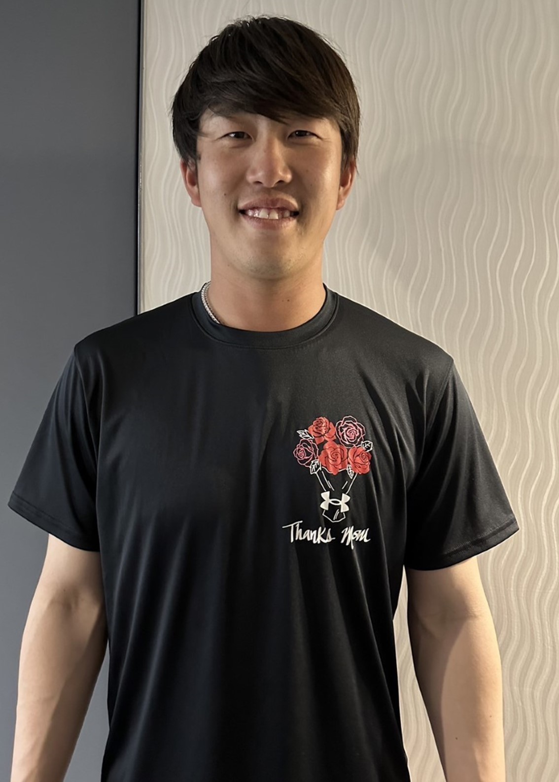 サイン入り☆小園海斗選手Tシャツ　広島東洋カープ　CARP　プロ初ホームラン L サイン入り☆小園海斗選手Tシャツ 広島東洋カープ CARP プロ初