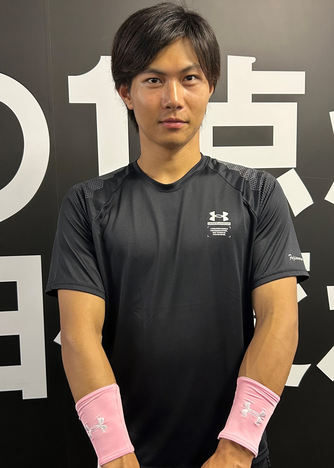 UNDER ARMOR 松田宣浩 吉田正尚直筆サイン入りスパイク UNDER ARMOR 松田宣浩 吉田正尚直筆サイン入りスパイク - メルカリ