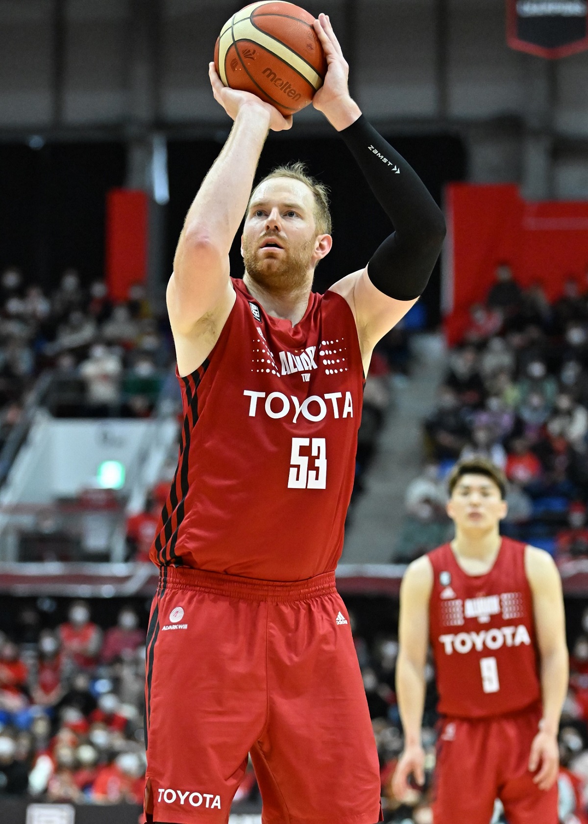 アルバルク東京　アレックスカーク選手のサイン入りユニホーム 選手着用ユニフォームなどを出品！2022-23シーズン最後の