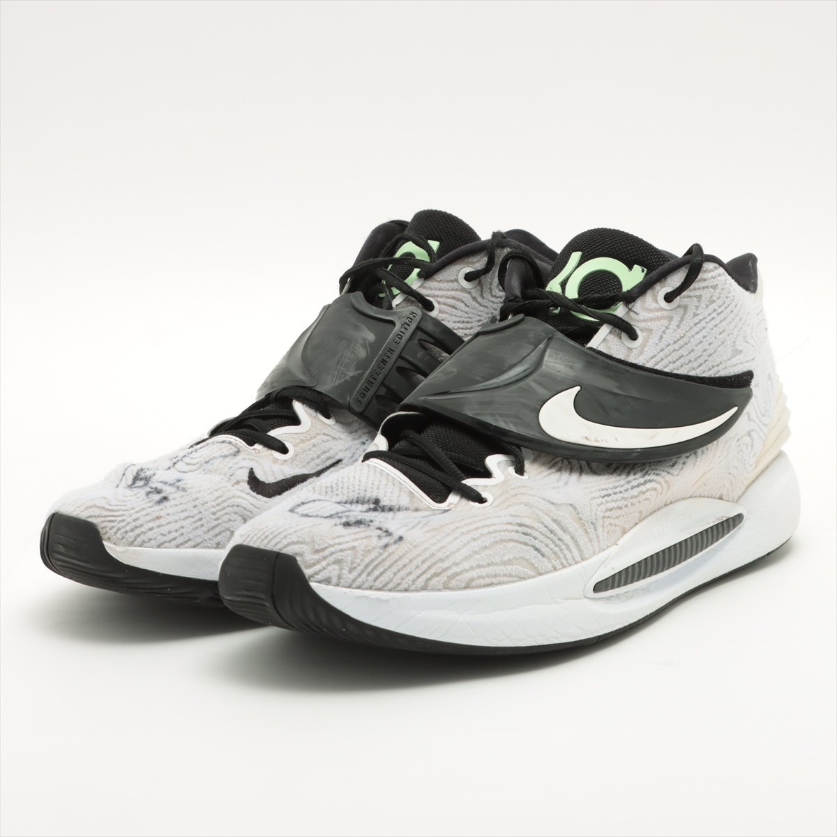 茨城ロボッツ　平尾充庸選手サイン入り Nike バスケットボールシューズ sddefault.jpg