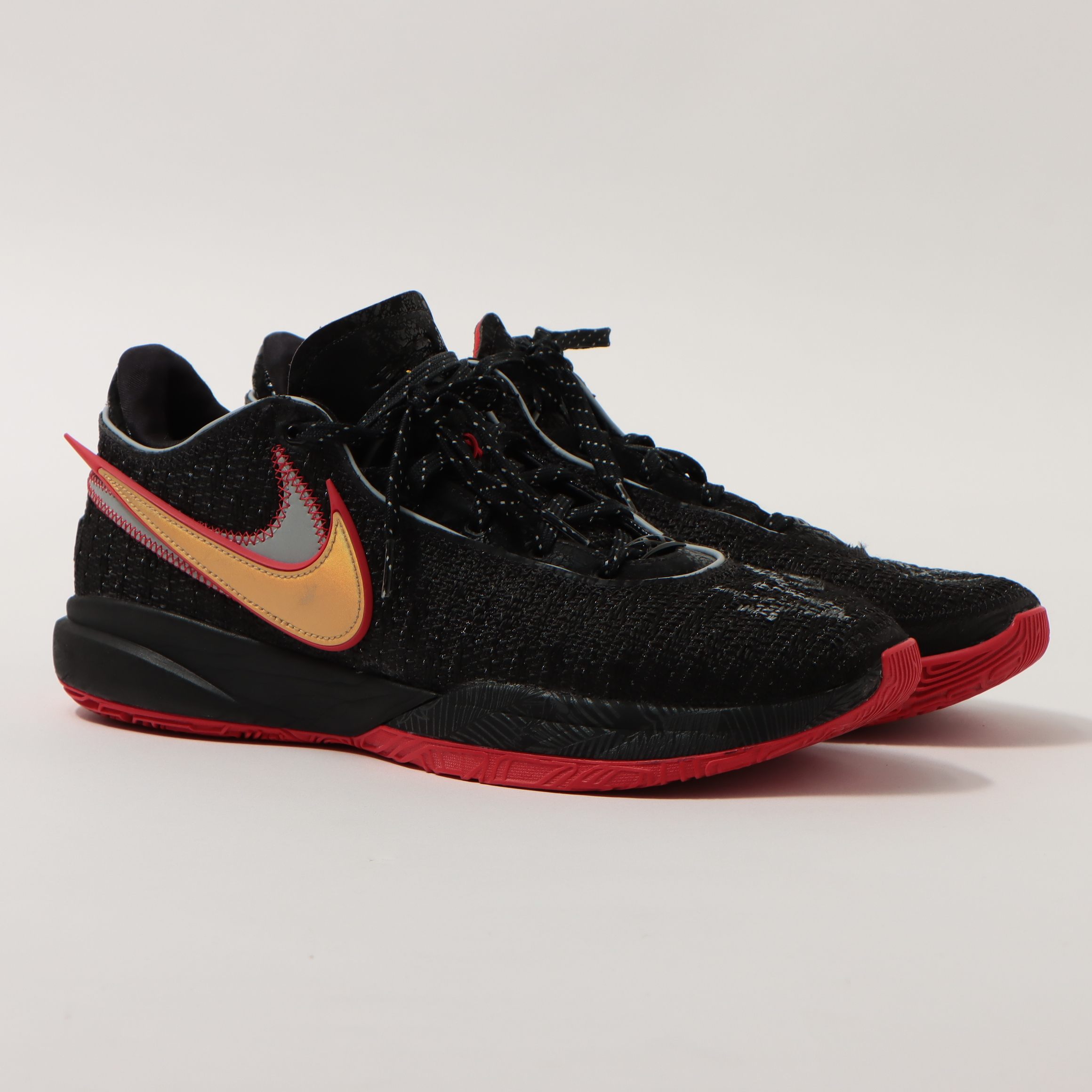 HATTRICK（ハットトリック）-選手の想いをファンへ届ける公式