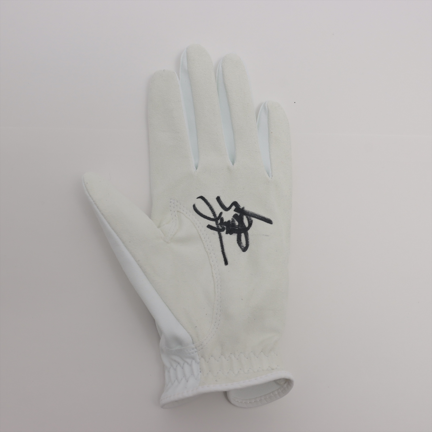 HATTRICK（ハットトリック）-選手の想いをファンへ届ける公式