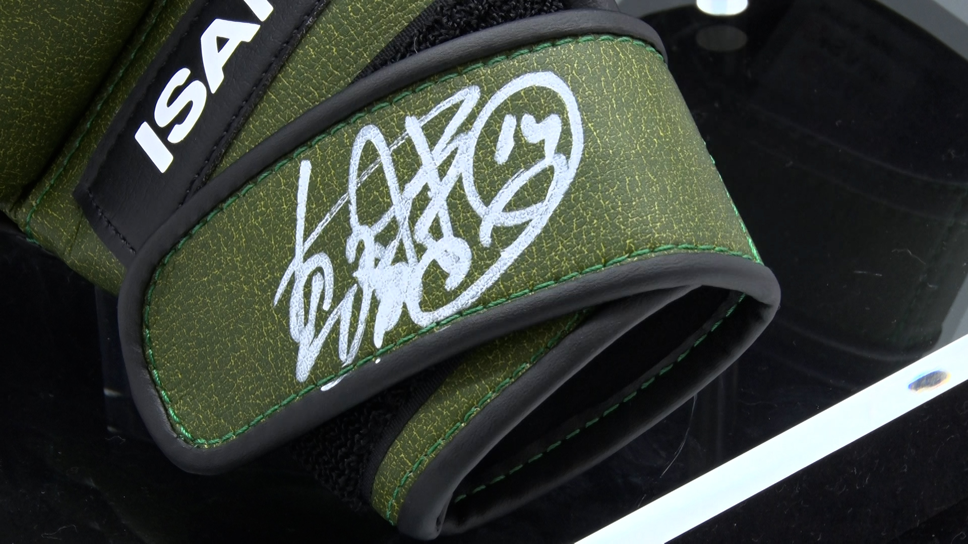 HATTRICK（ハットトリック）-選手の想いをファンへ届ける公式