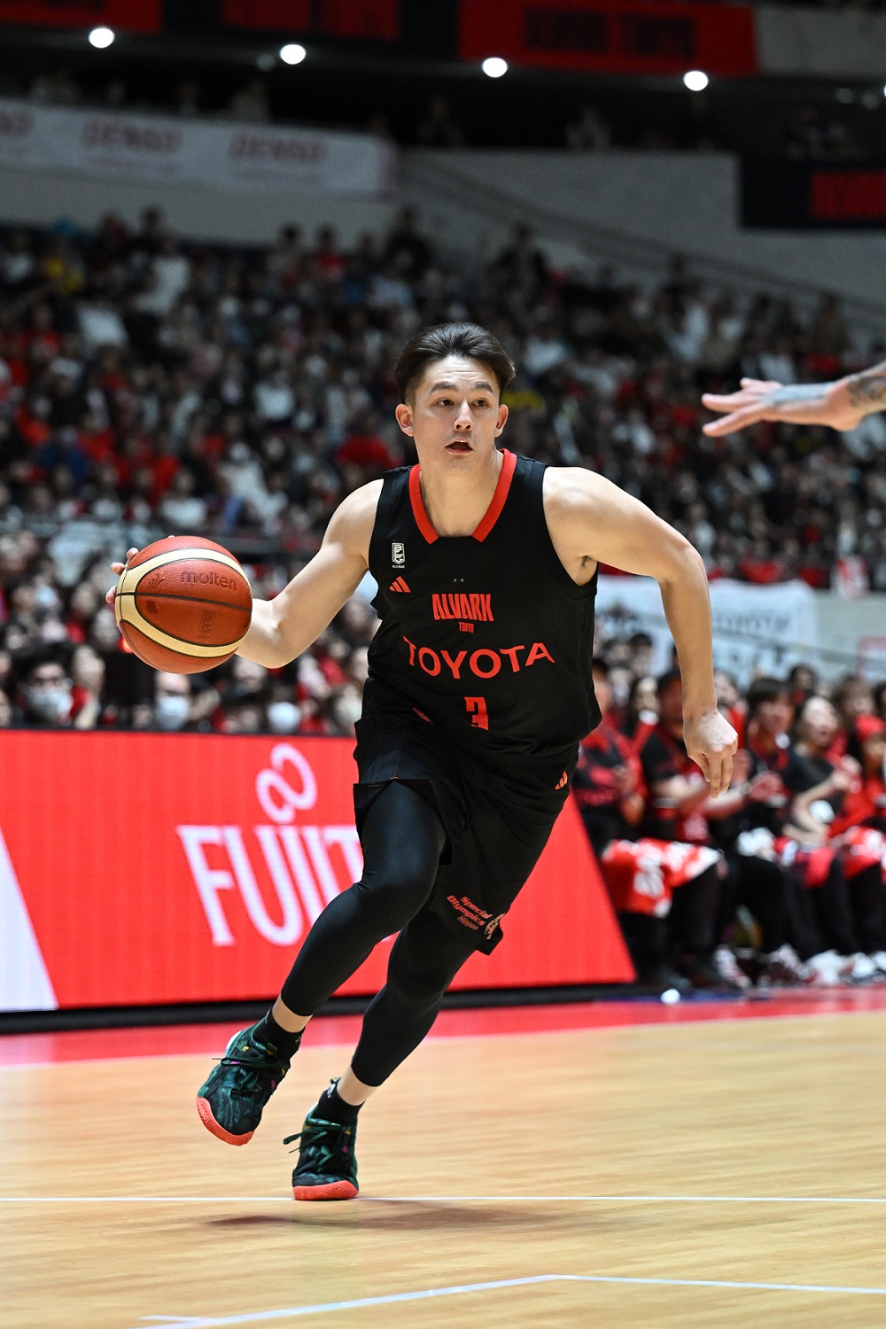 テーブス海 バスケットボールユニフォーム 宇都宮ブレックス 宇都宮・テーブス海、今の自分の最善を考え進んだ我が道