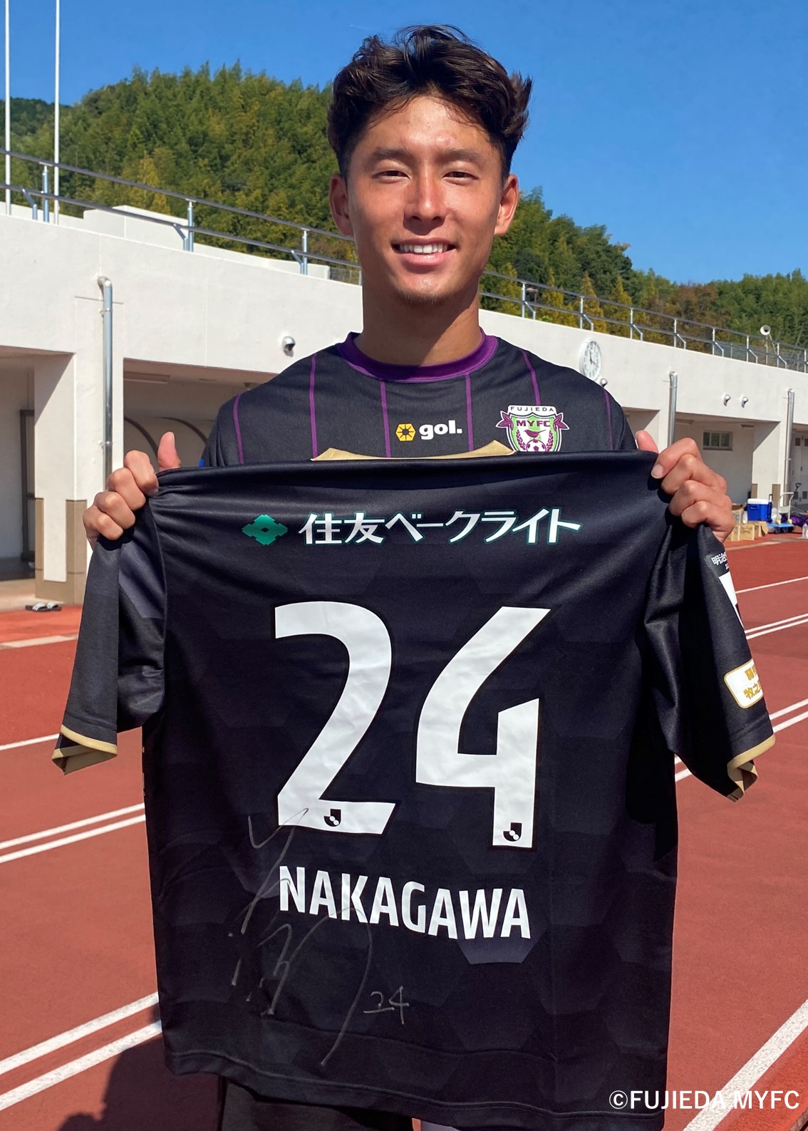HATTRICK（ハットトリック）-選手の想いをファンへ届ける公式