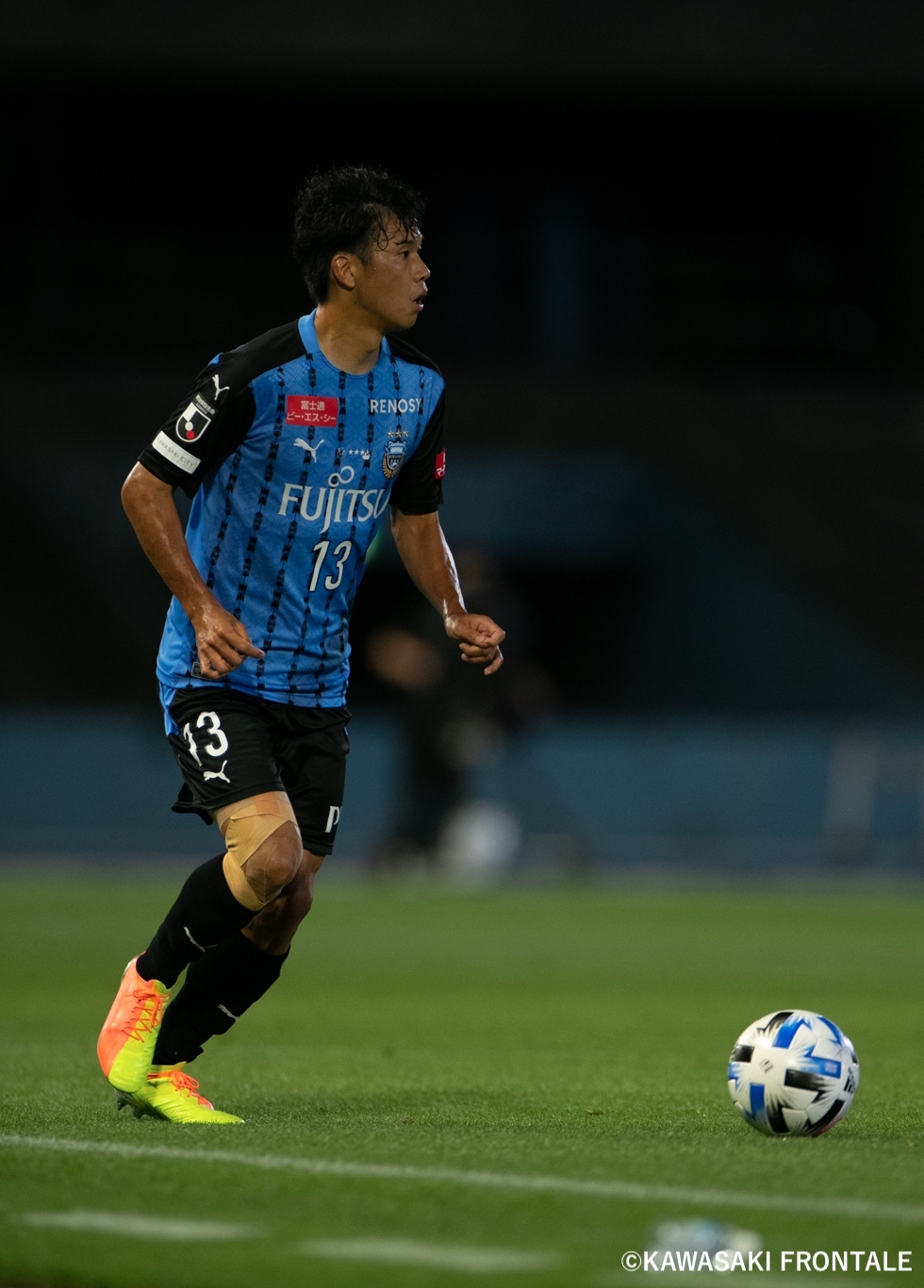 【本物】　ベルバトフ　直筆サインユニフォーム 2025年最新】ベルバトフの人気アイテム - メルカリ