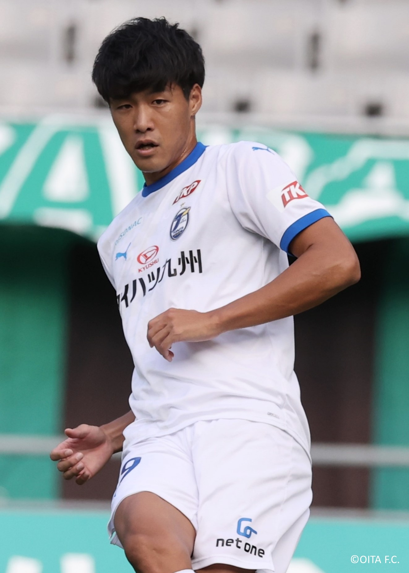 トリニータ　羽田健人　サイン入り実着用ユニフォーム HATTRICK（ハットトリック）-選手の想いをファンへ届ける公式