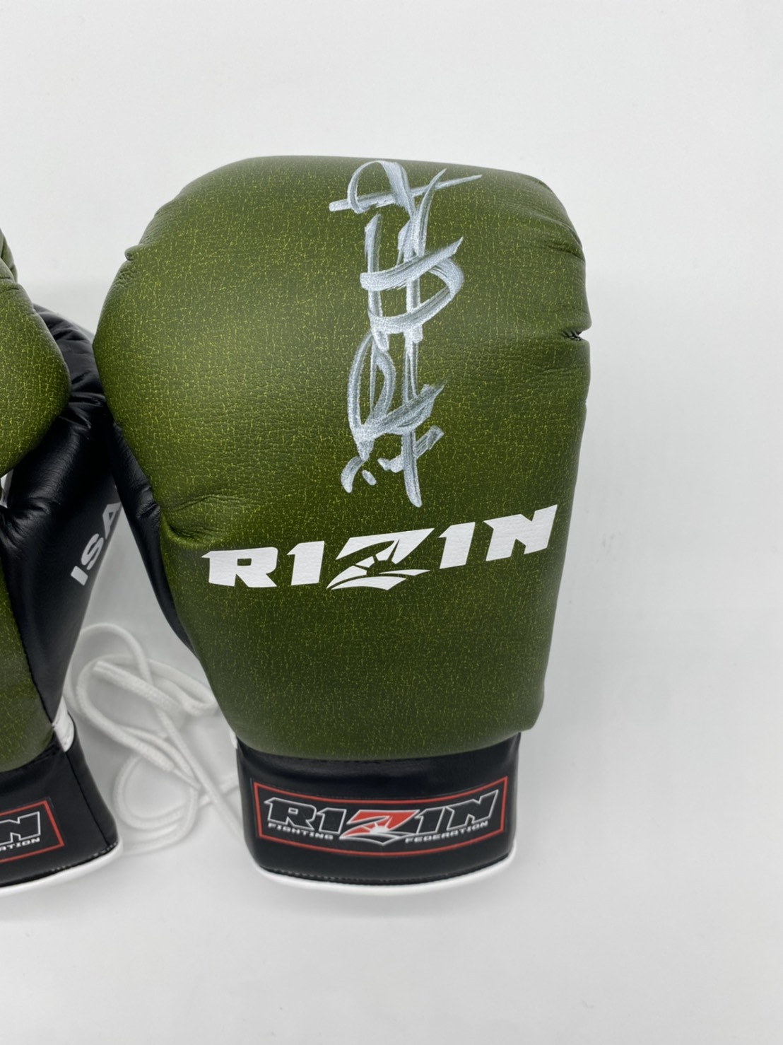 HATTRICK（ハットトリック）-選手の想いをファンへ届ける公式