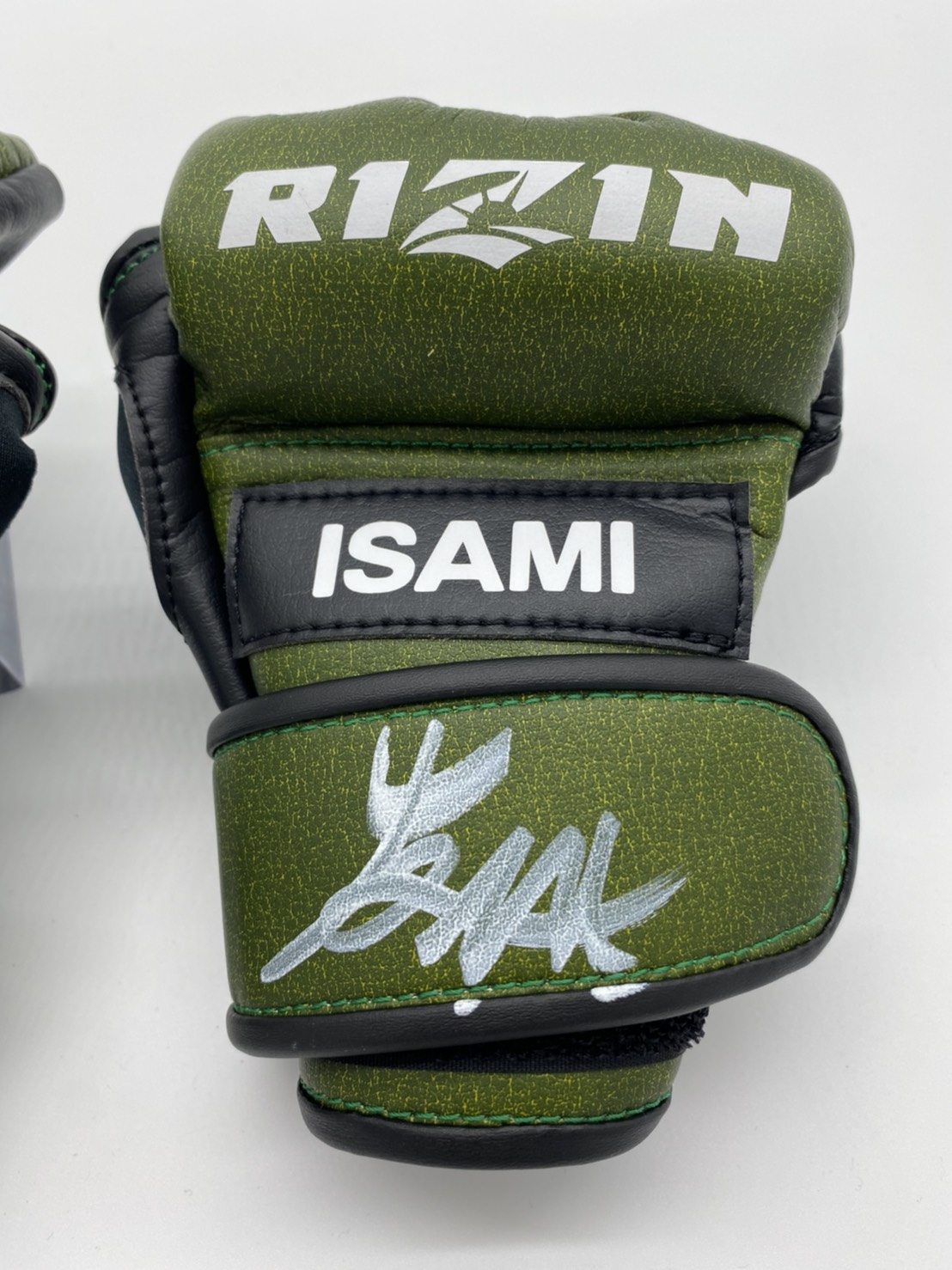 HATTRICK（ハットトリック）-選手の想いをファンへ届ける公式