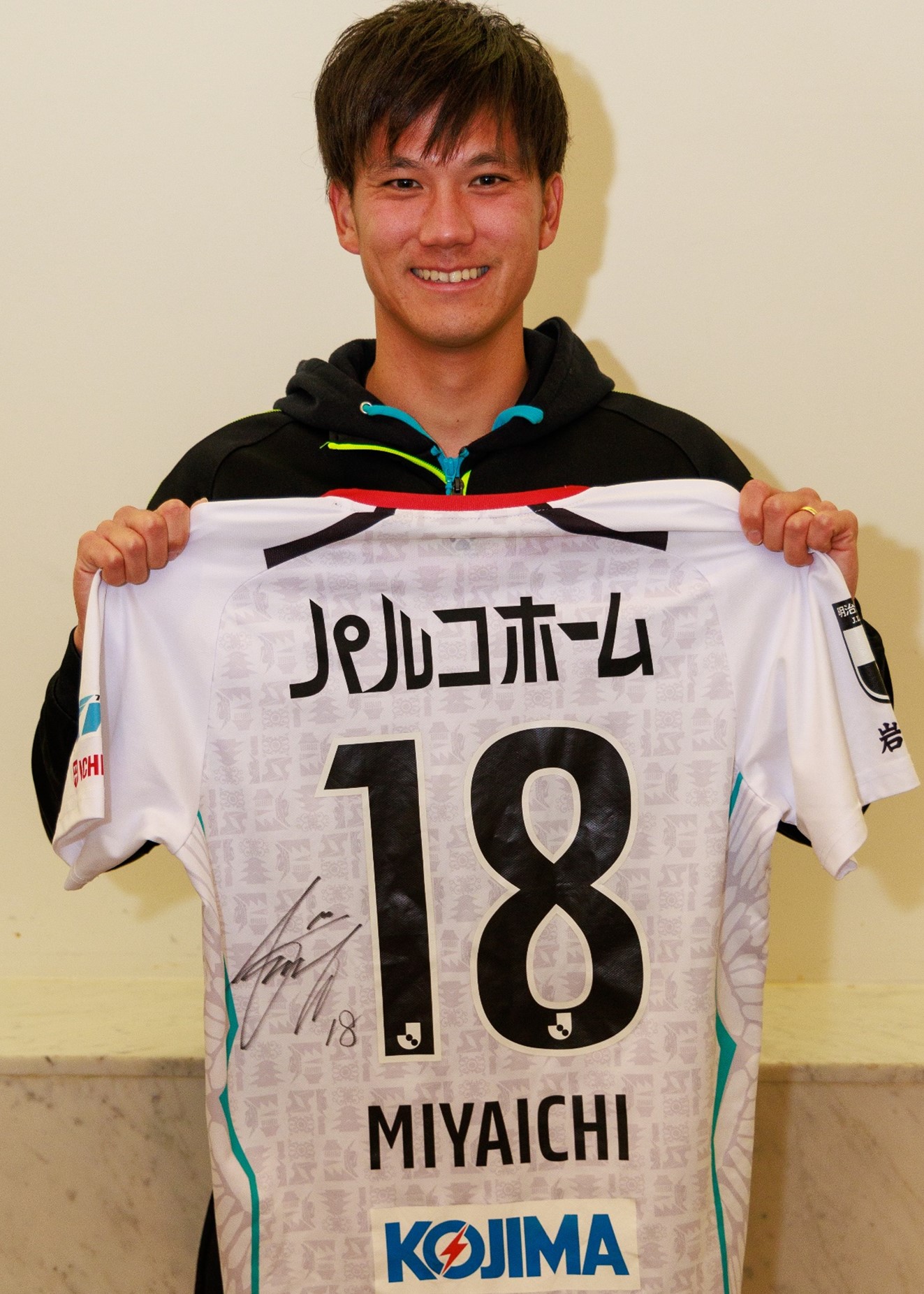 いわてグルージャ盛岡　選手着用　KELME 赤 サッカーシャツ L いわてグルージャ盛岡 選手着用 KELME 赤 サッカーシャツ L いわて