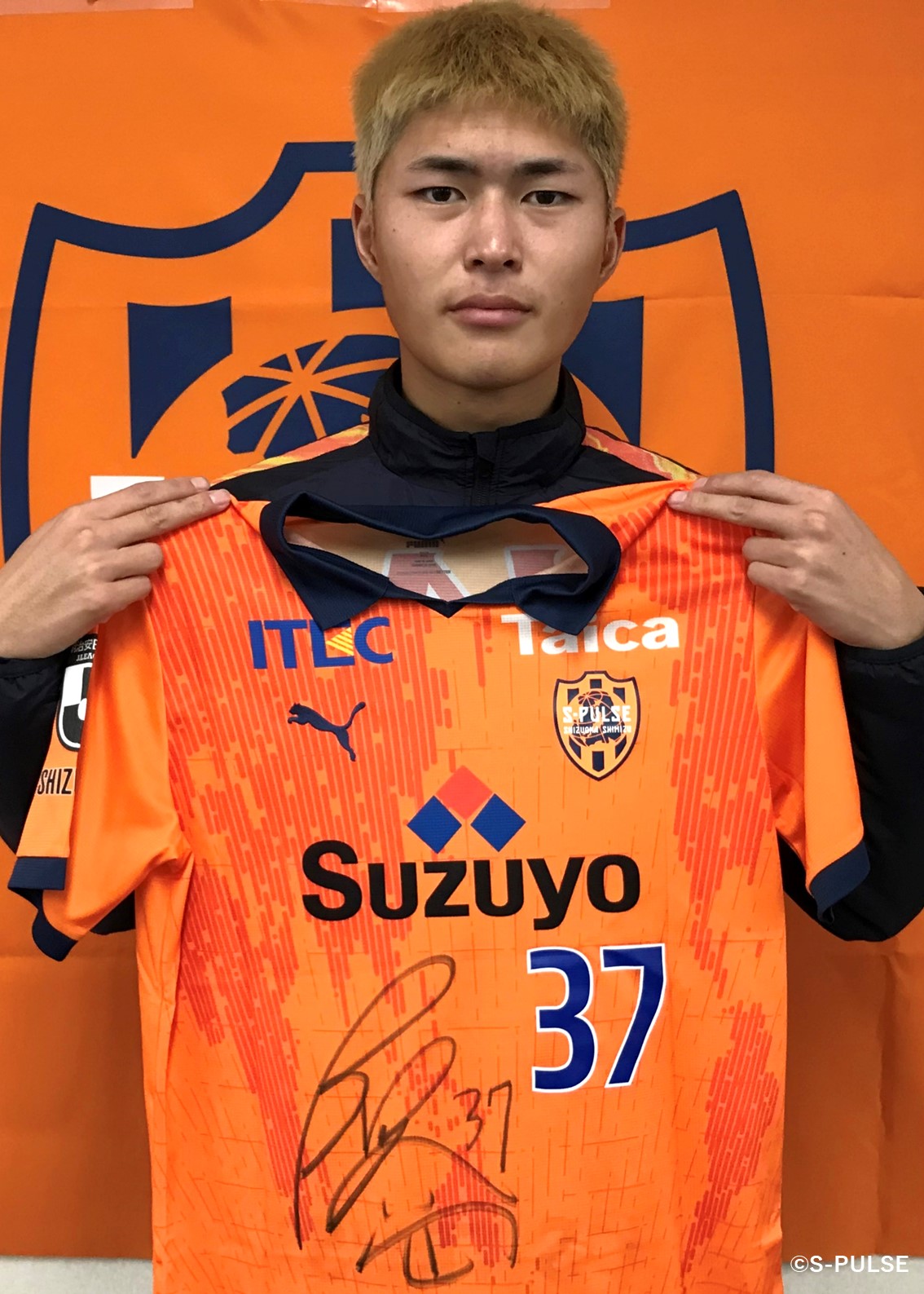 HATTRICK（ハットトリック）-選手の想いをファンへ届ける公式