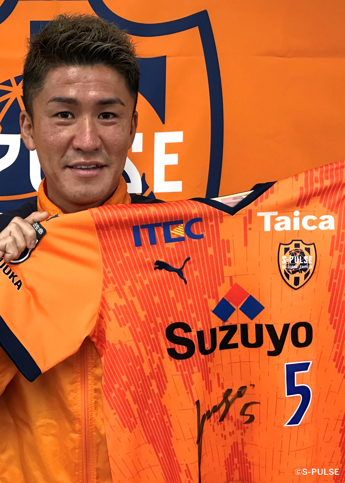 HATTRICK（ハットトリック）-選手の想いをファンへ届ける公式