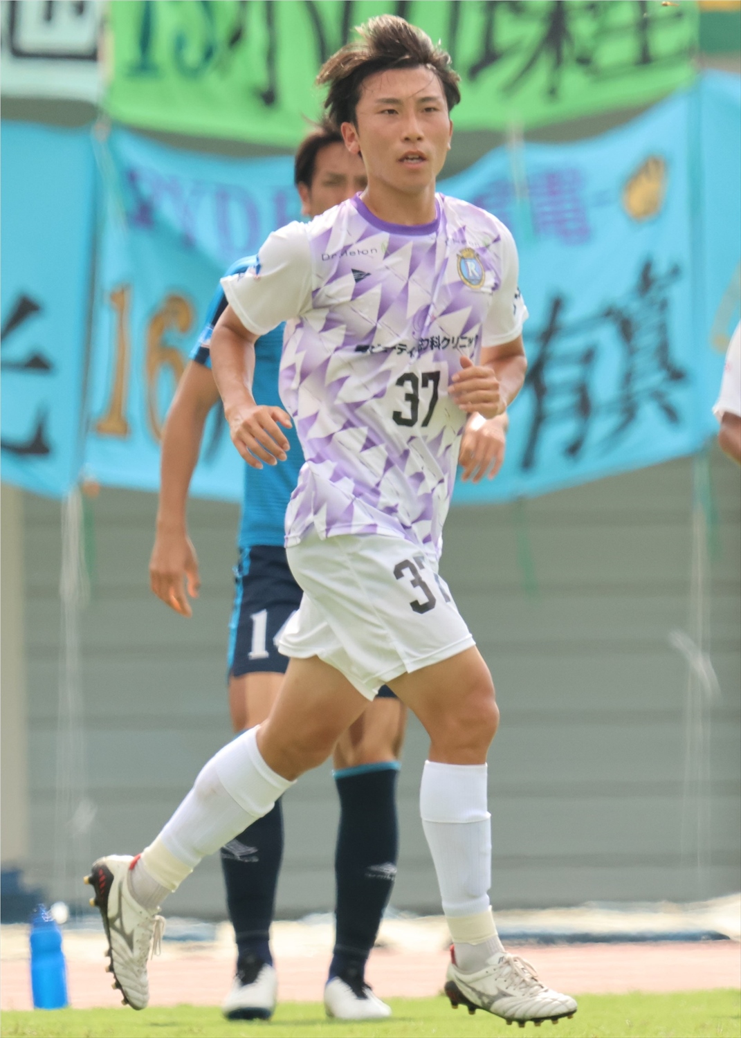 平尾壮 選手 サイン入りスパイク 平尾壮 選手 サイン入りスパイク - メルカリ