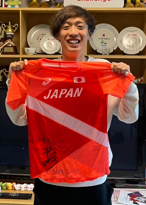 HATTRICK（ハットトリック）-選手の想いをファンへ届ける公式