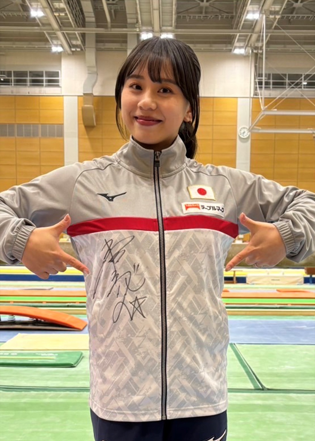 50シリ直筆　村上茉愛 HATTRICK（ハットトリック）-挑戦者の想いをファンへ届ける公式