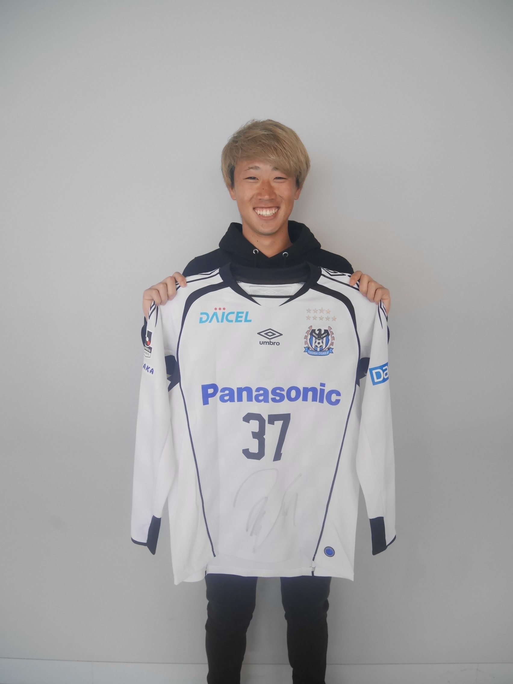 07 ガンバ大阪 直筆サイン入りユニフォーム #9 マグノ・アウベス 新品タグ付 ガンバ大阪 サイン入り ユニフォーム ガンバエキスポ2024 - メルカリ