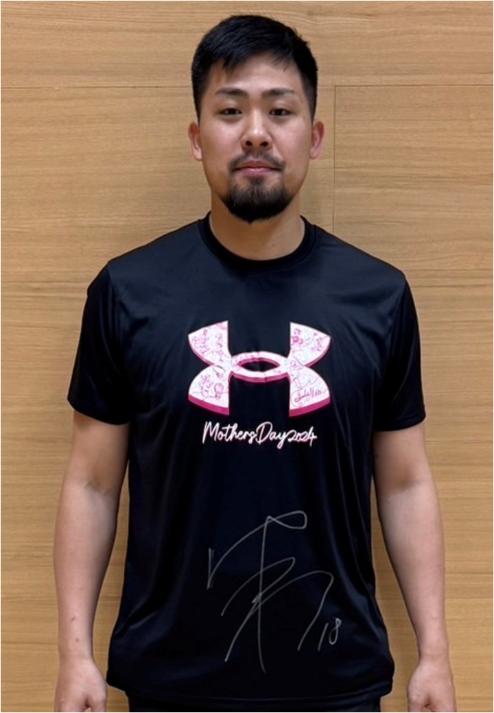 アンダーアーマー岸本隆一選手と鵤誠司選手直筆サイン入りTシャツ HATTRICK（ハットトリック）-選手の想いをファンへ届ける公式