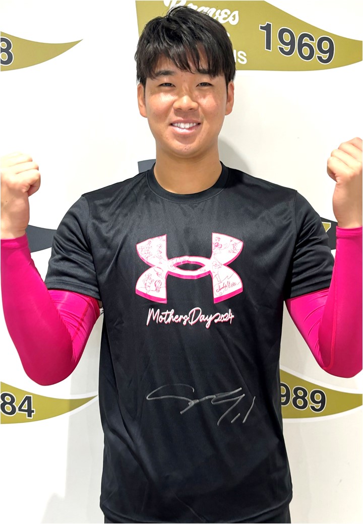 選手支給品　アンダーアーマー　￼シャイニングアークス　オーセンティック HATTRICK（ハットトリック）-選手の想いをファンへ届ける公式