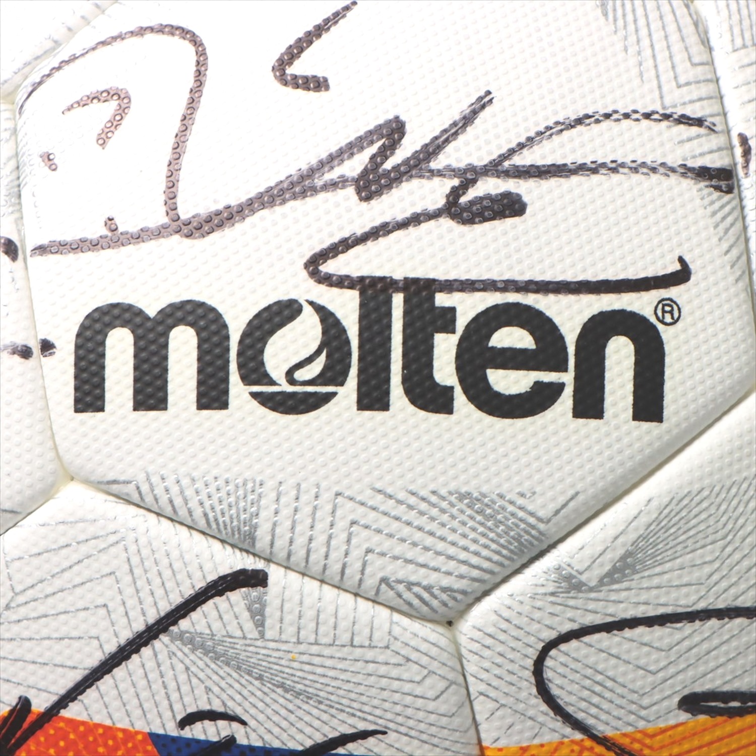 HATTRICK（ハットトリック）-選手の想いをファンへ届ける公式