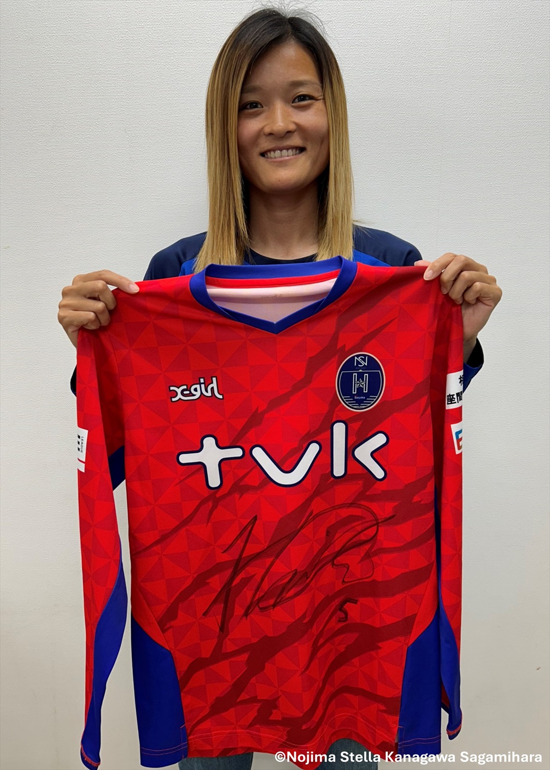 ノジマステラ神奈川相模原 23-24 非売品長 袖ユニ 菅能選手サイン入り HATTRICK（ハットトリック）-選手の想いをファンへ届ける公式