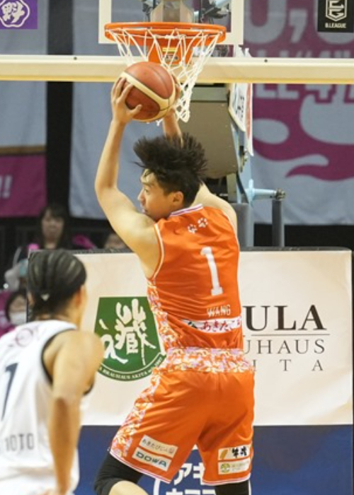 コ*ン様 ハピネッツ 全選手サイン入り レプリカユニフォーム Bリーグ 秋田ノーザンハピネッツ ワン・ウェイジャ 直筆サイン