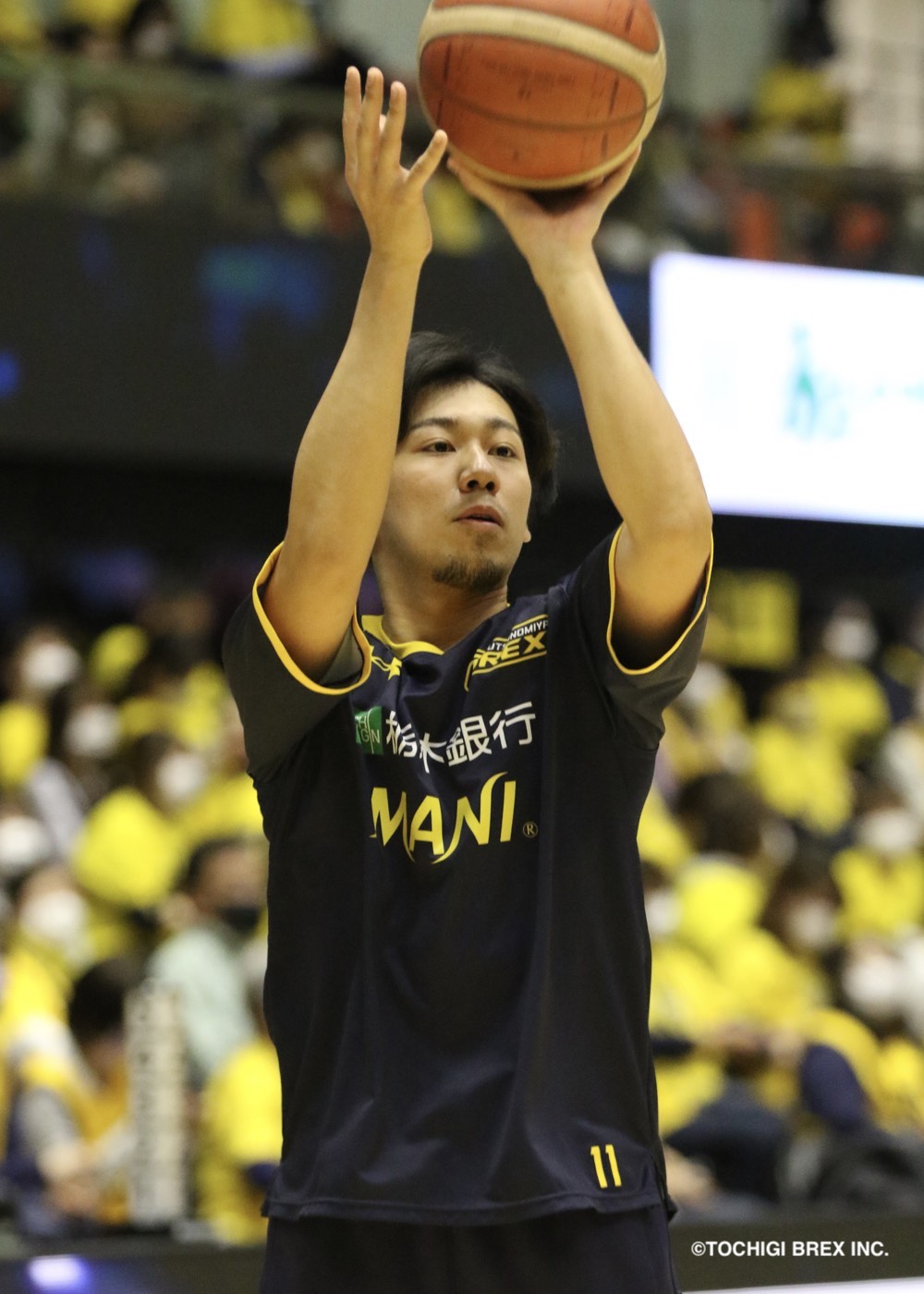 荒谷裕秀選手 サイン入り Tシャツ 宇都宮ブレックス