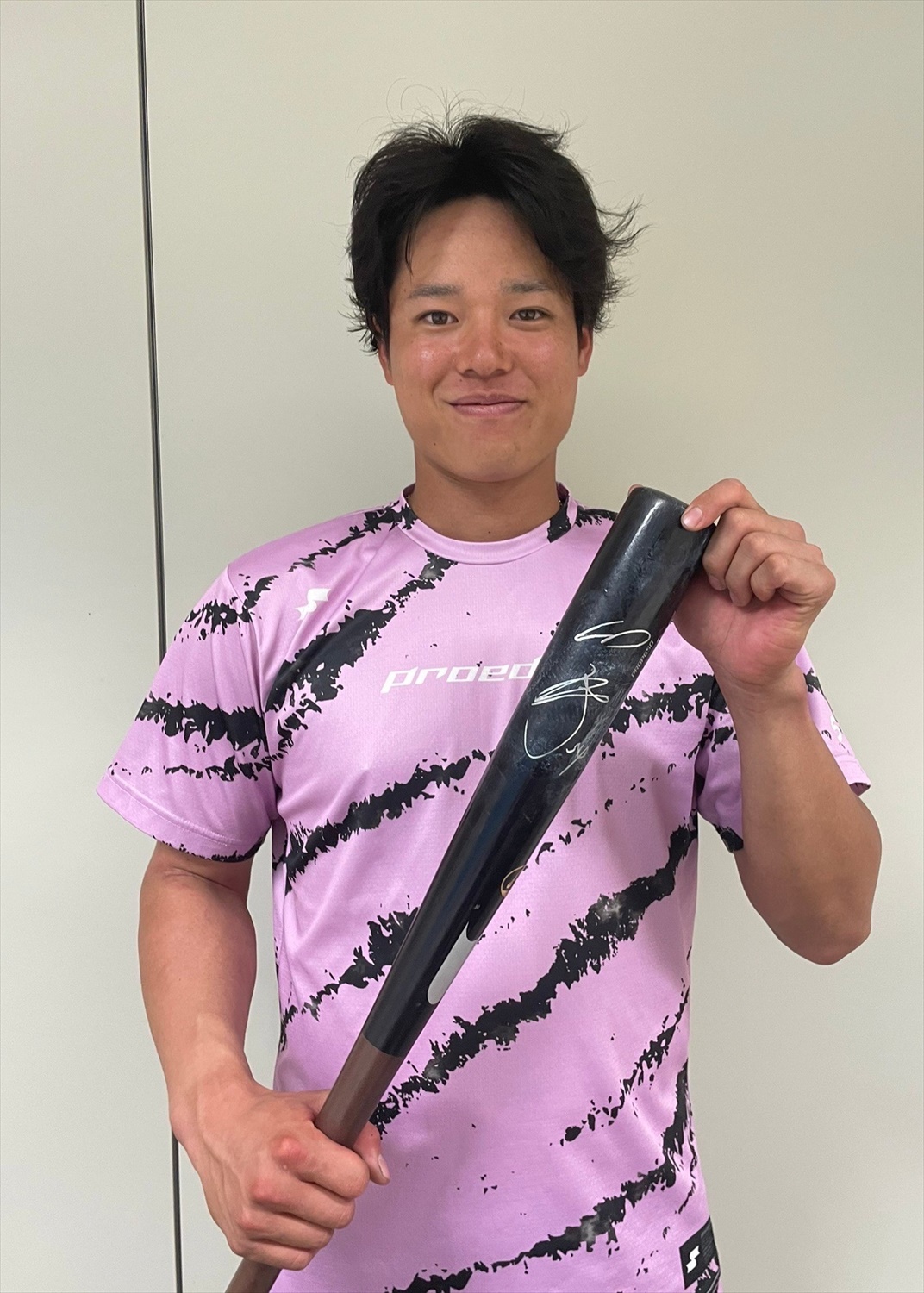 広島東洋カープ韮澤雄也選手実使用バット 広島東洋カープ韮澤雄也選手実使用バット