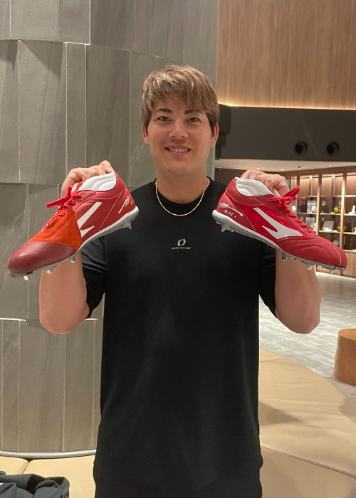 広島東洋カープ韮澤雄也選手実使用バット 広島東洋カープ #54 韮澤 雄也（にらさわ ゆうや）の使用ギア