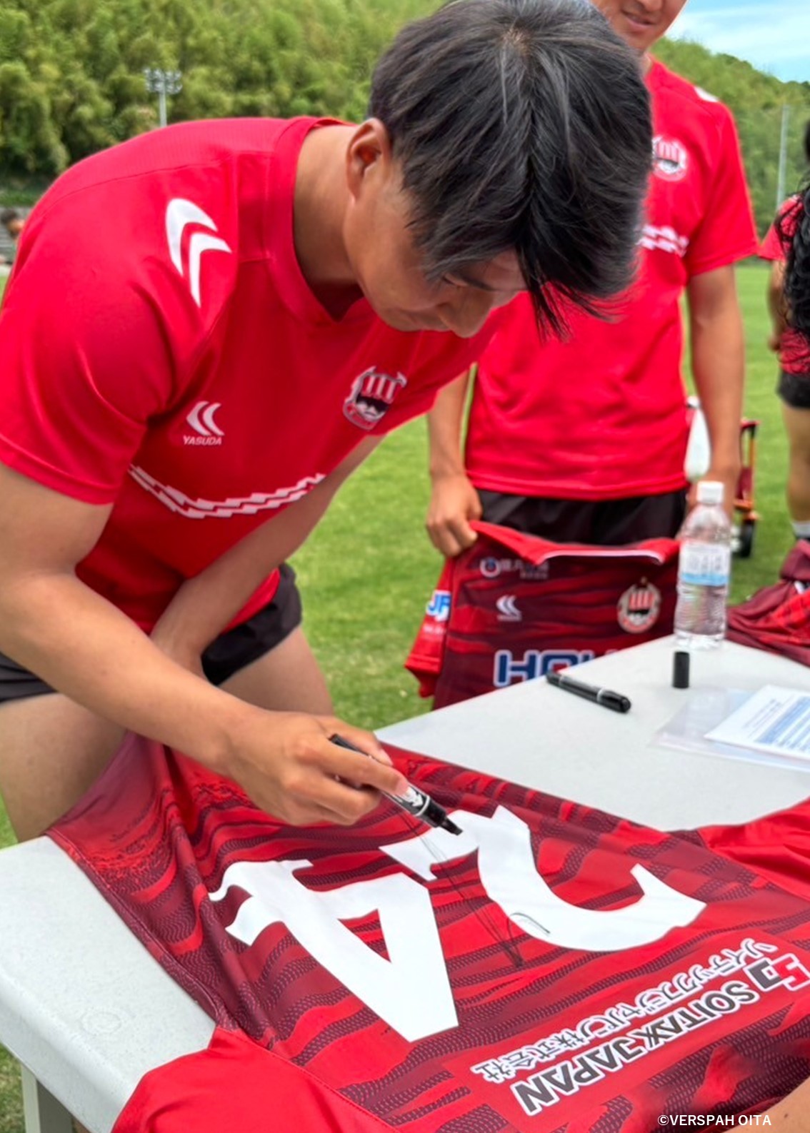 HATTRICK（ハットトリック）-選手の想いをファンへ届ける公式