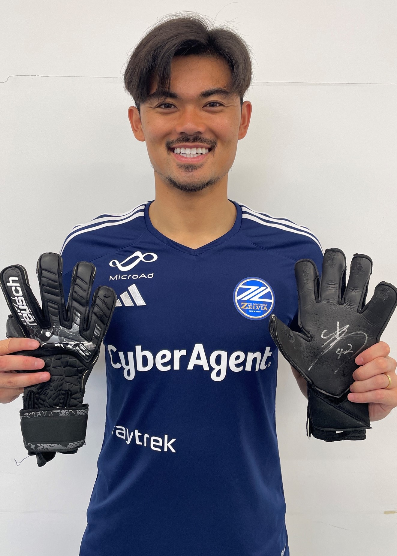 HATTRICK（ハットトリック）-選手の想いをファンへ届ける公式