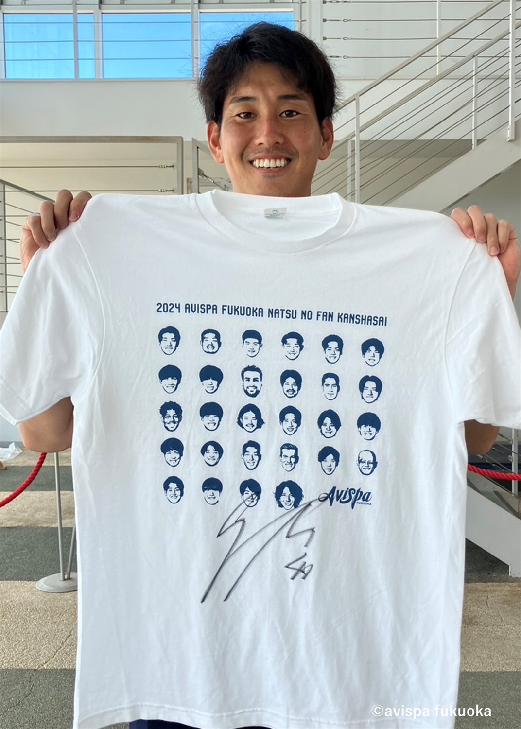 【ご本人直筆サイン入り】アビスパ福岡 Lサイズ Tシャツ　シャハブ ザヘディ選手 HATTRICK（ハットトリック）-挑戦者の想いをファンへ届ける公式