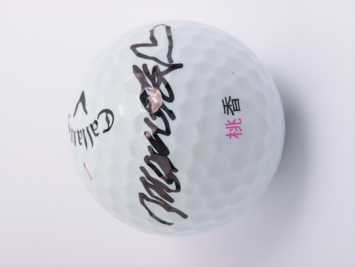 三浦桃香さん 直筆サイン入りボール HATTRICK（ハットトリック）-挑戦者の想いをファンへ届ける公式