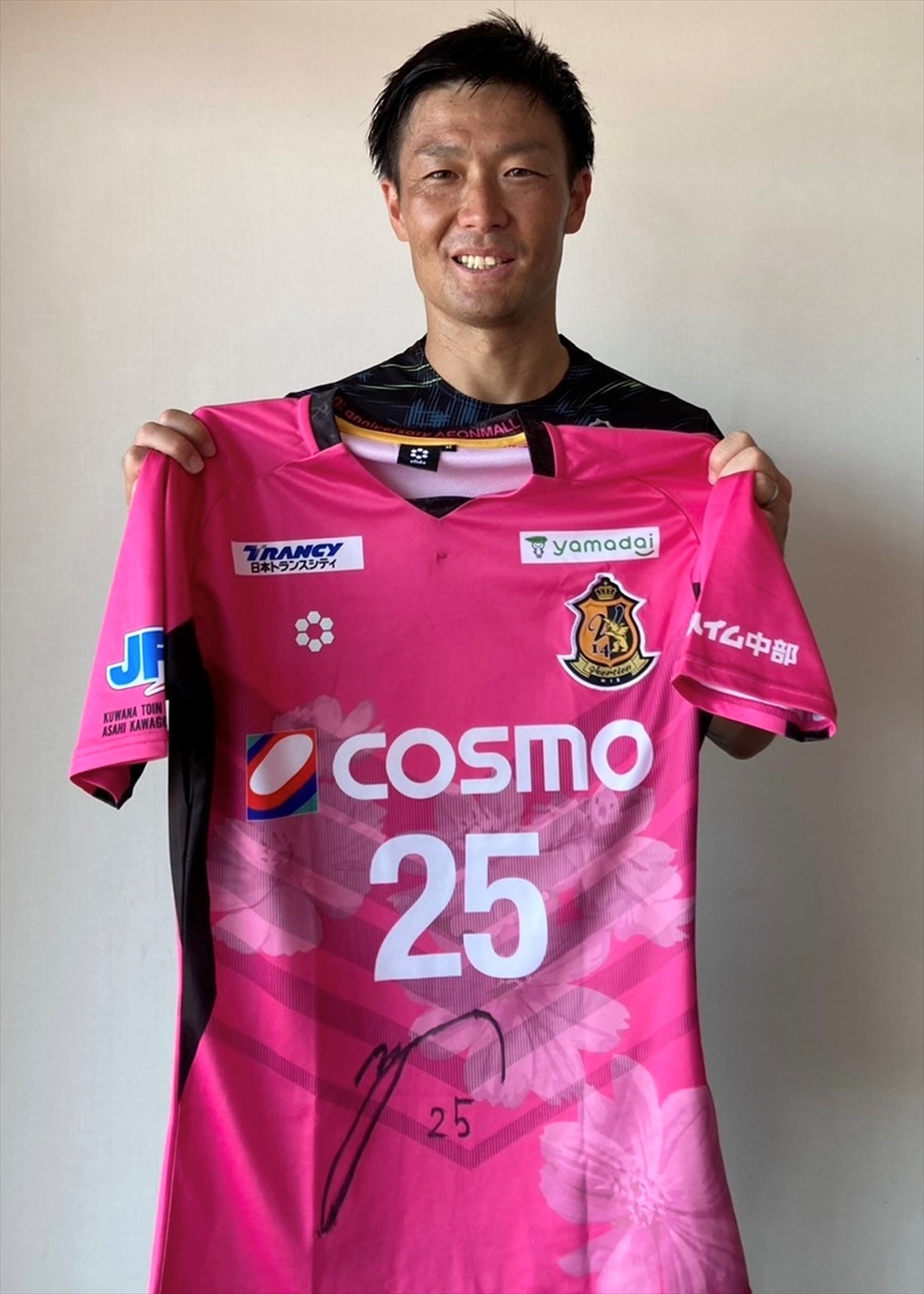 HATTRICK（ハットトリック）-選手の想いをファンへ届ける公式