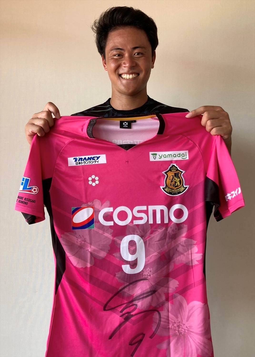 HATTRICK（ハットトリック）-選手の想いをファンへ届ける公式