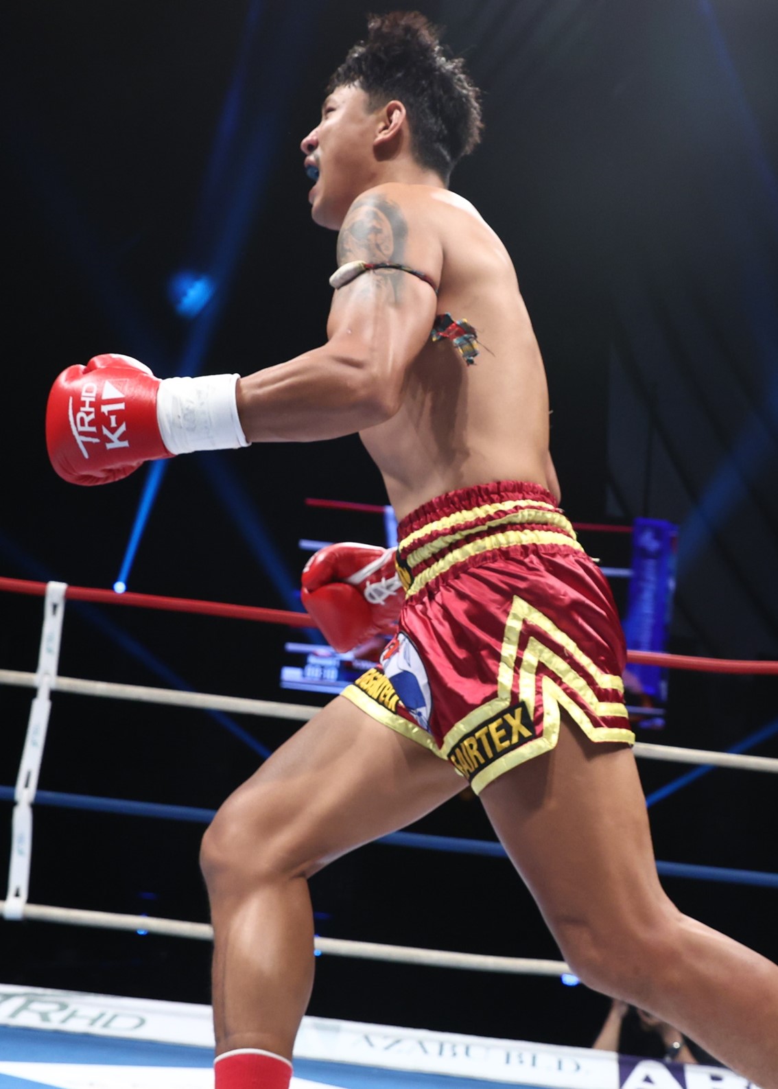 第1回K1ジャパングランプリ使用グラブ HATTRICK（ハットトリック）-挑戦者の想いをファンへ届ける公式