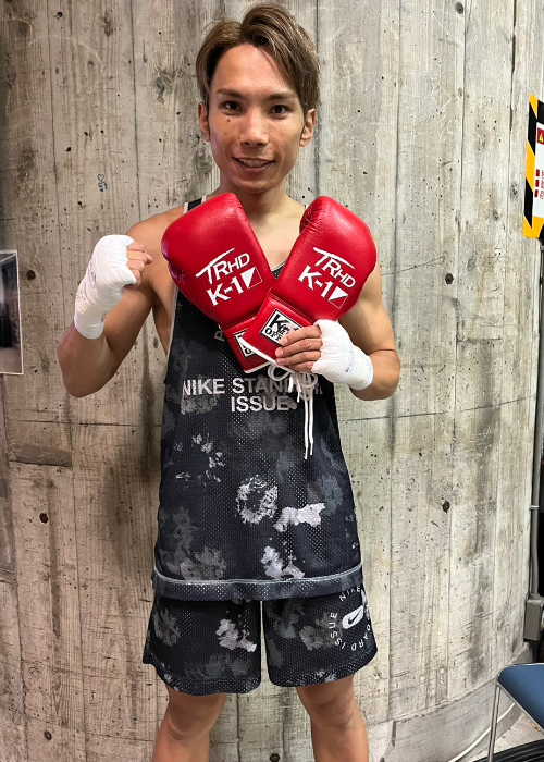 K-1 チャンピオン　ストーヤン・コプリヴレンスキー　実使用　サイン入りグローブ K-1 チャンピオン ストーヤン・コプリヴレンスキー 実使用 サイン入り