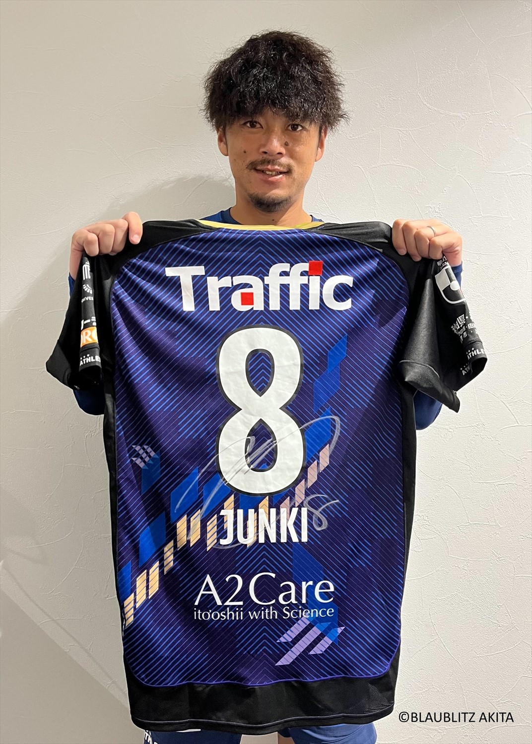 【美品】ブラウブリッツ秋田 ユニフォーム サイズXL オーセンティック 美品】ブラウブリッツ秋田 ユニフォーム サイズXL