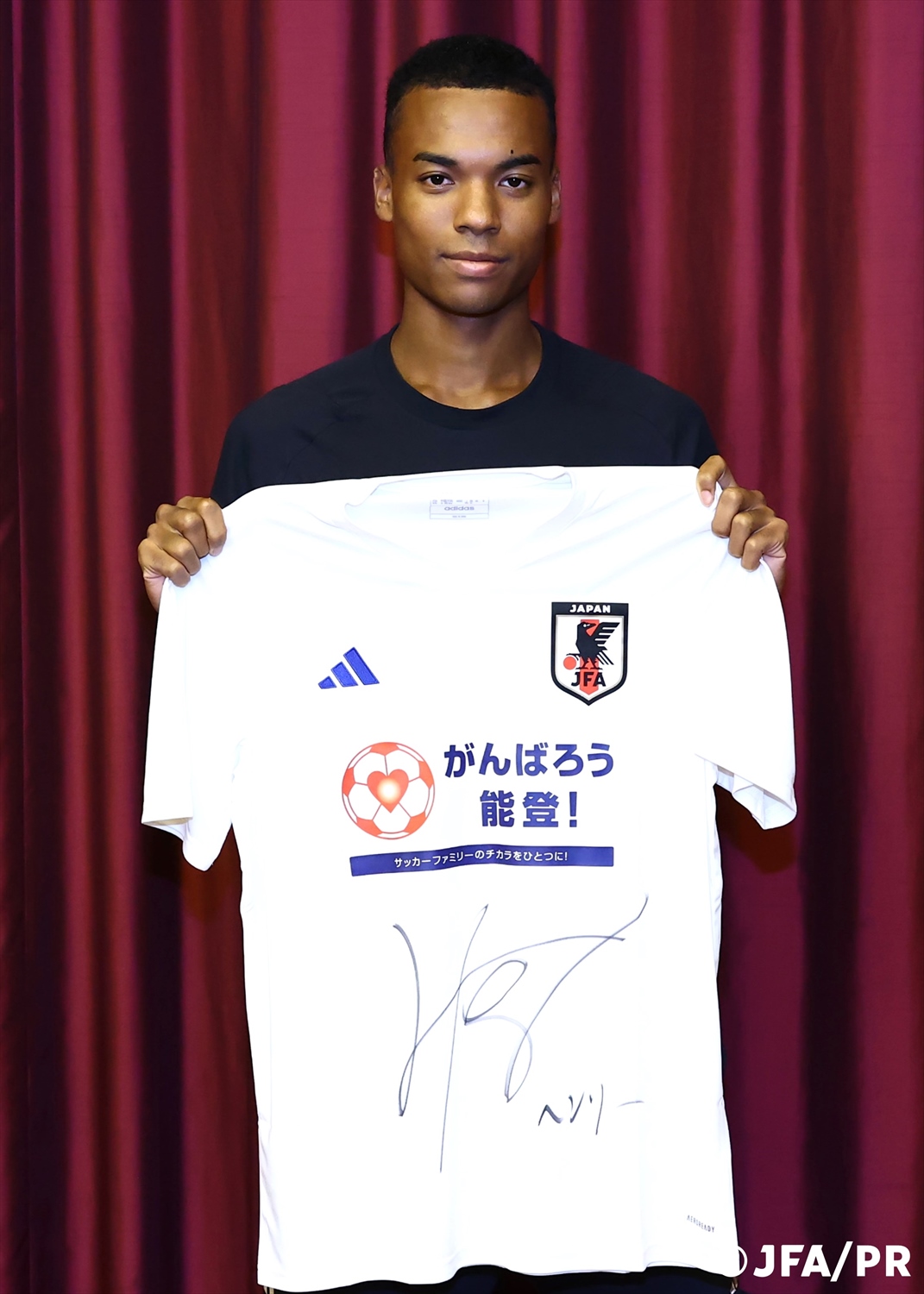 HATTRICK（ハットトリック）-選手の想いをファンへ届ける公式