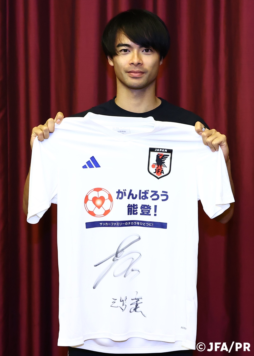 HATTRICK（ハットトリック）-選手の想いをファンへ届ける公式