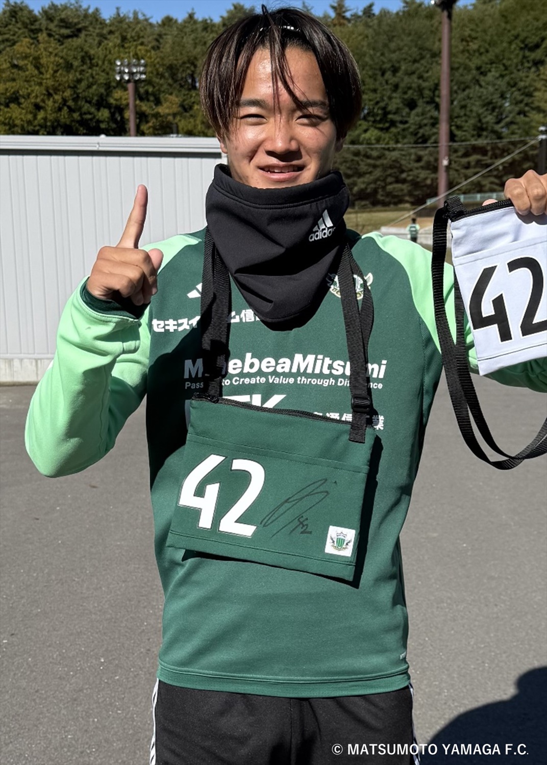 安永玲央 直筆サイン入り アップサイクルサコッシュ 1st(緑) 【公式通販】